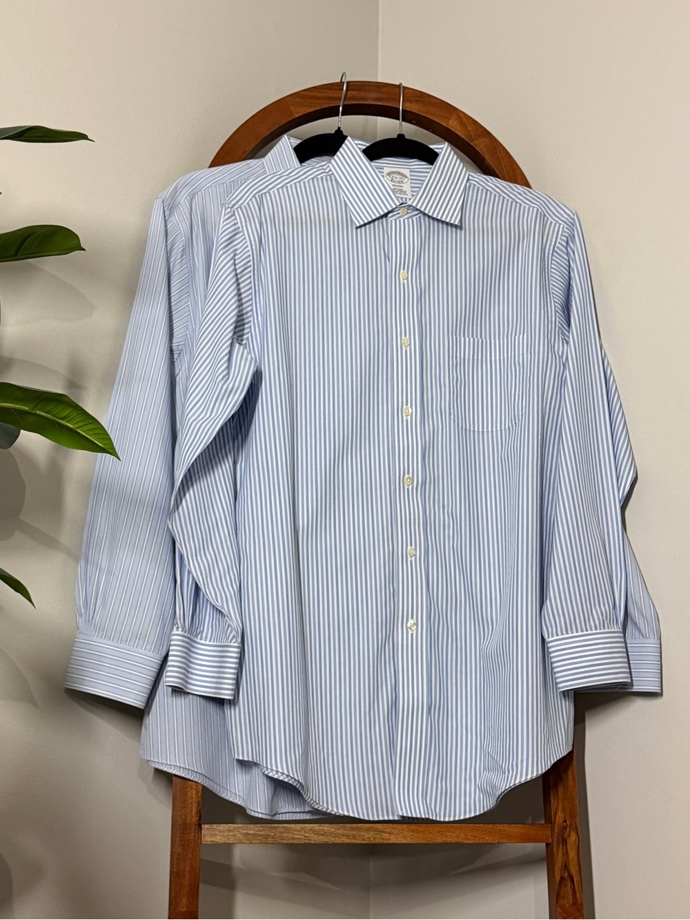 Brooks Brothers Regent Lot of 2 Fit Blue White Long Sleeve Button Front Shirts